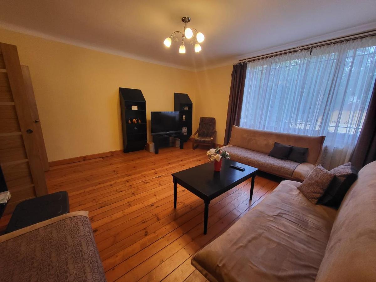 19 Jasminu Street Appartement Jūrkalne Buitenkant foto